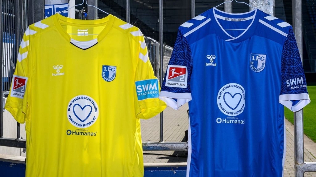 Mit diesen Sondertrikots läuft der 1. FC Magdeburg anlässlich des Behindertentags gegen den SSV Jahn Regensburg auf.
