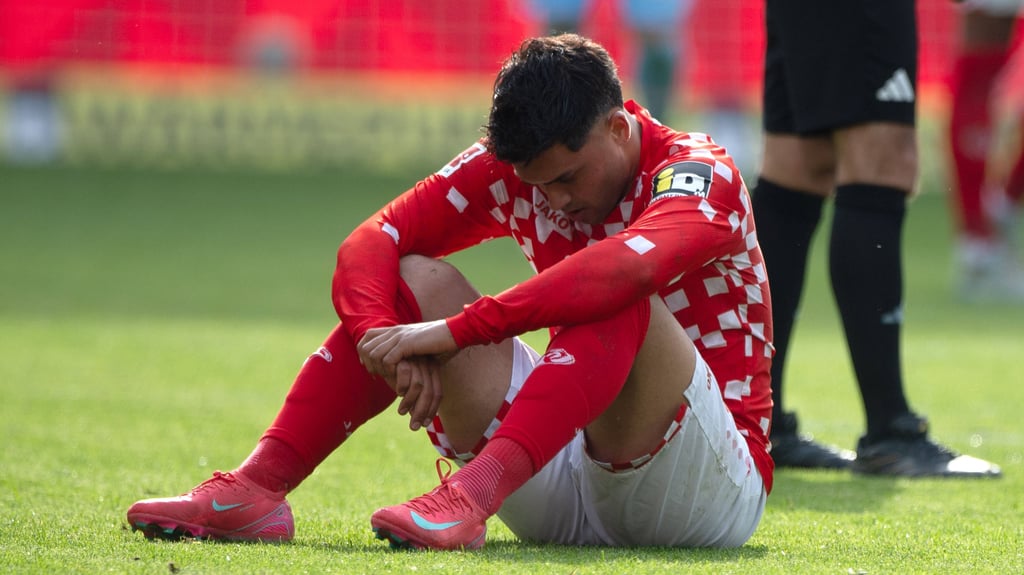 Mainz mit Nadiem Amiri kassiert gegen den VfL Wolfsburg einen späten Ausgleich.