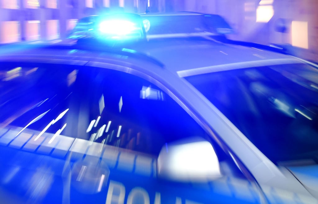 Die Polizei war nach mehreren Einbüchen in Pkw in Eisleben im Einsatz.