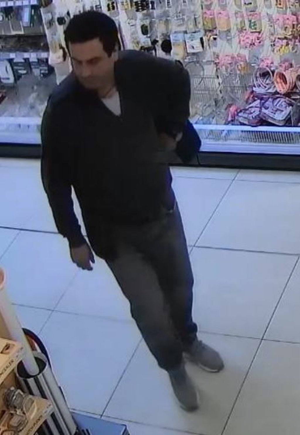 Dieser Mann wird gesucht. Wer kennt ihn?