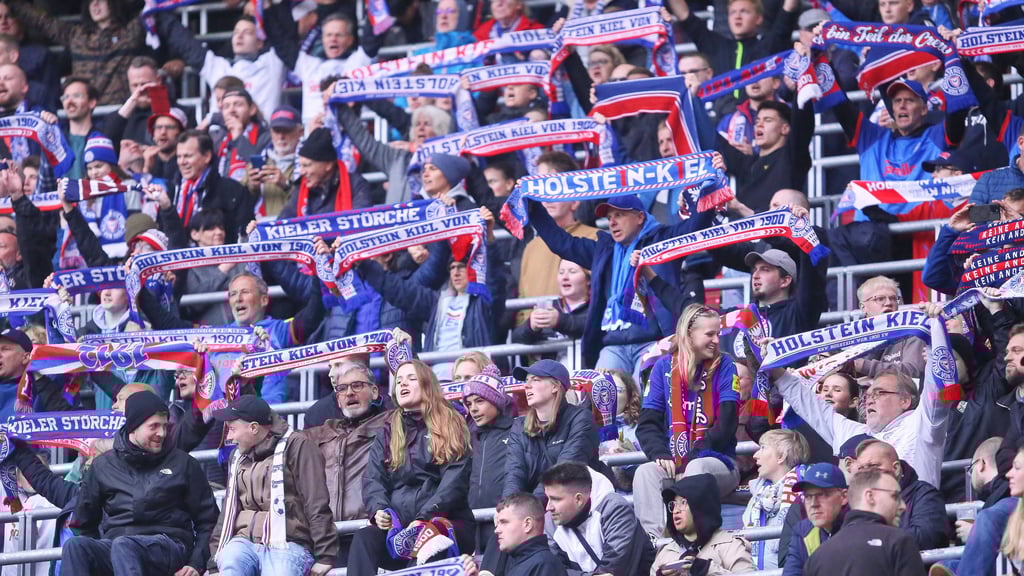 Fans von Holstein Kiel. (Symbolbild)