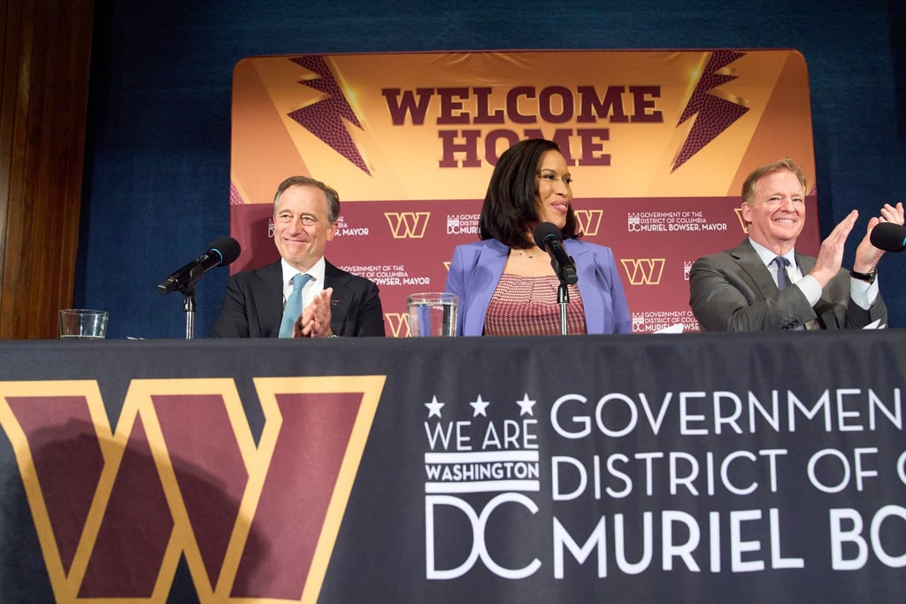 Washingtons Bürgermeisterin Muriel Bowser machte den Milliardenplan bekannt.