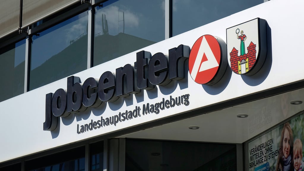 In Magdeburg wollen immer weniger Menschen eine Ausbildung machen. Das spüren auch die Firmen.