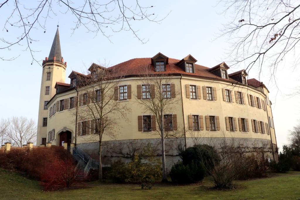 Der Stadtrat tagt im Jessener Schloss.