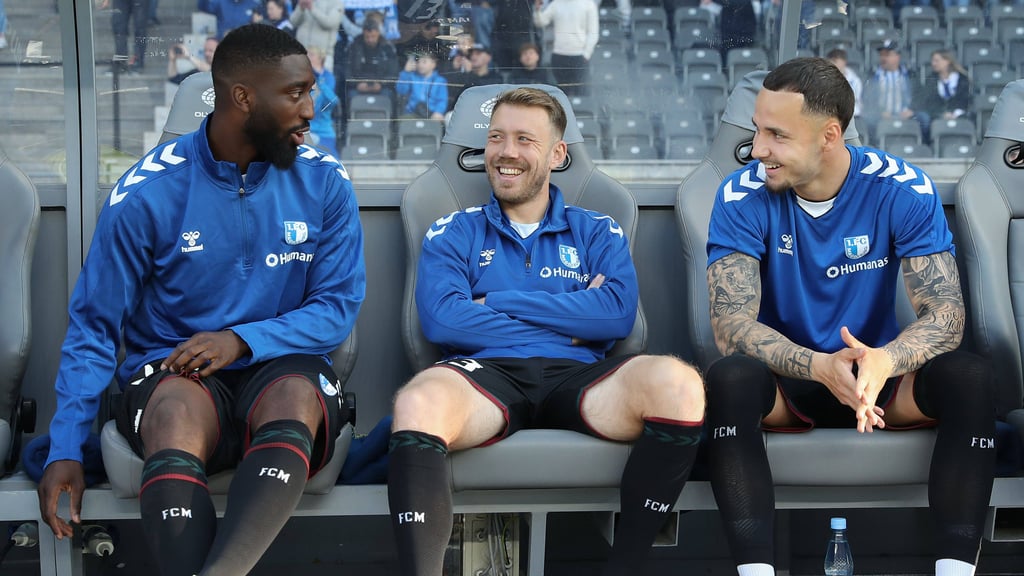 Patric Pfeiffer (l.) kommt beim 1. FC Magdeburg nur selten zum Zug, im Sommer endet seine Leihe vom FC Augsburg.