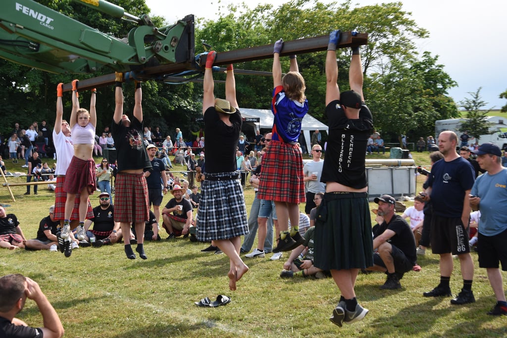 Highland-Games 2024: Nicht nur hier stellte sich die Frage, wer am längsten durchhält.