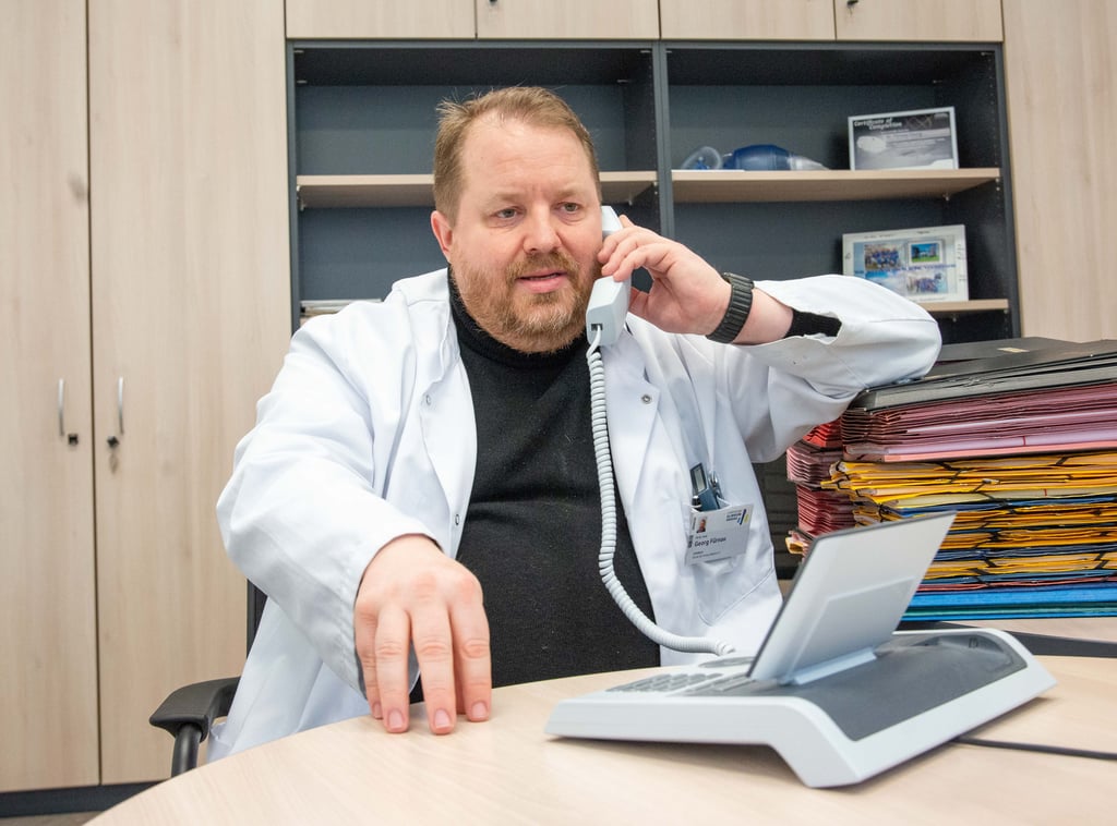 Telefonsprechstunde mit Priv-Doz und Chefarzt für innere Medizin II Dr.med Georg Fürnau im Städtischen Klinikum Dessau