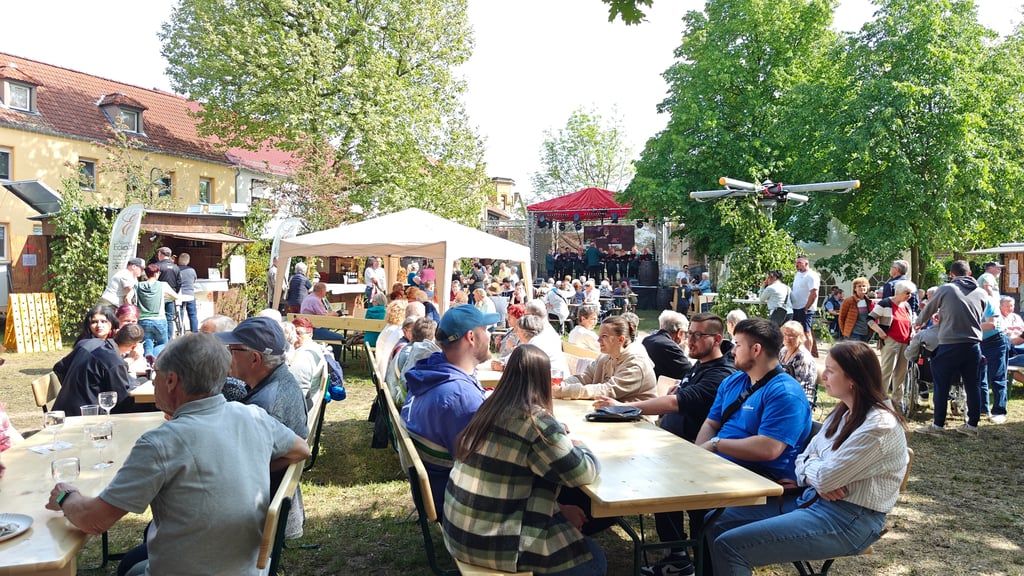 Der Weinfrühling in Sandersdorf ist immer gut besucht.