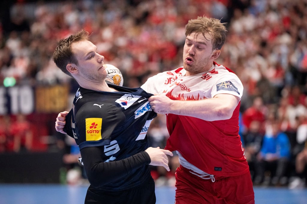 Mathias Gidsel (l) war erneut bester Werfer der Füchse.