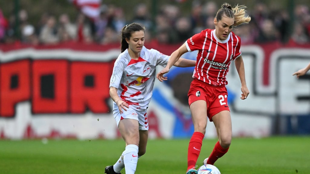 Josefine Schaller (l.) verlässt RB Leipzig nach Saisonende. Ihr Vertrag wird nicht verlängert.