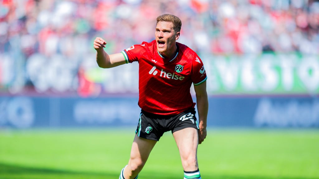 Anführer: Marcel Halstenberg geht in Hannover voran.