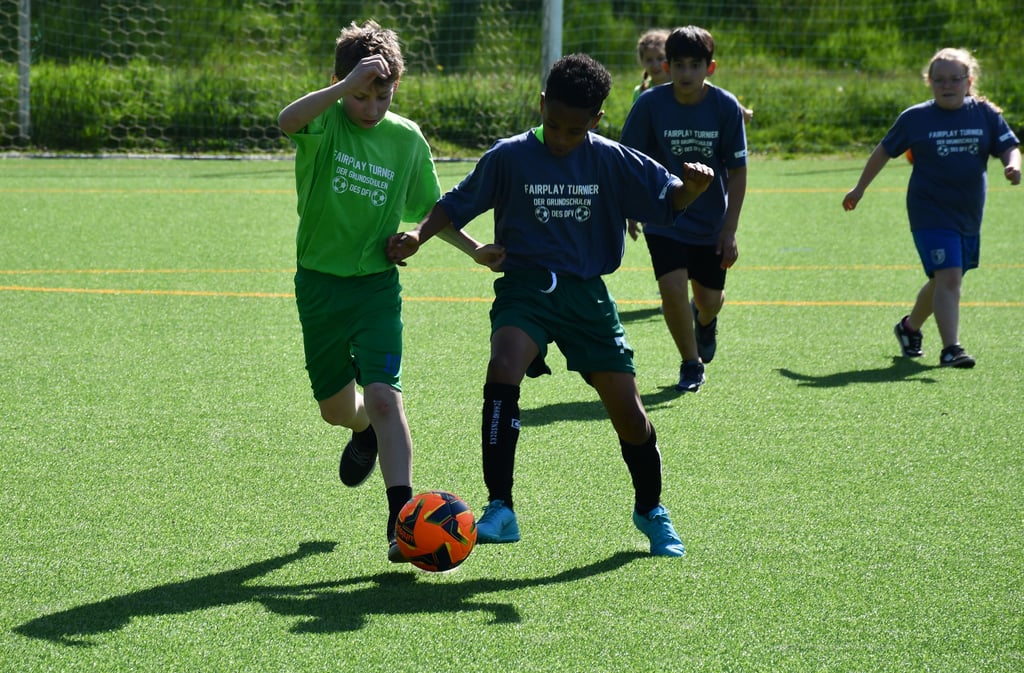 Jungen und Mädchen aus elf Magdeburger Grundschulen traten bei dem Fairplay-Turnier an.
