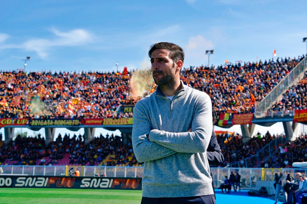 Bayer und RB buhlen wohl um die Dienste von Como-Trainer Cesc Fabregas