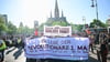 Linke Proteste starten am Südstern in Kreuzberg.