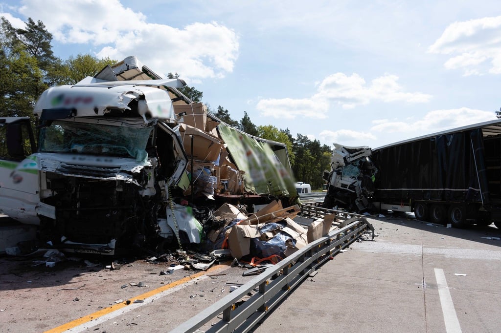 Auf der A9 ist es am Mittwoch zu einem schweren Unfall gekommen.