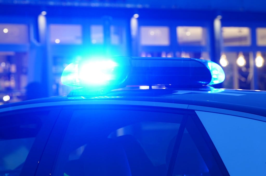 Der Staatsschutz ermittelt nach einer Brandstiftung in Berlin-Dahlem, zu der auch ein Bekennerschreiben aufgetaucht ist. (Symbolbild)