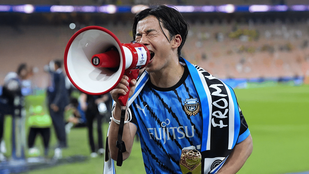 Nach der Partie feierte der Ex-Magdeburger Tatsuya Ito den Finaleinzug gegen das Team rund um Superstart Cristiano Ronaldo.