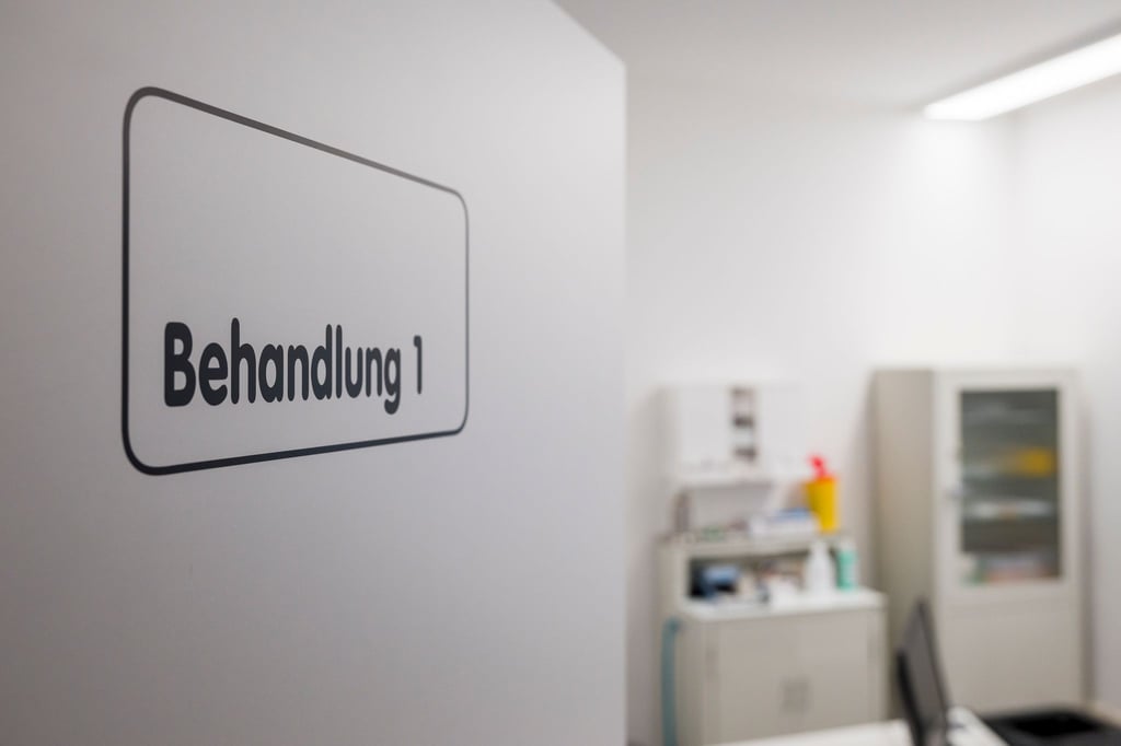 Im Kampf gegen den Ärztemangel setzen in Thüringen auch Kommunen auf Förderstipendien, um Nachwuchsmediziner an von Ärztemangel betroffene oder bedrohte Regionen zu binden. (Symbolbild)
