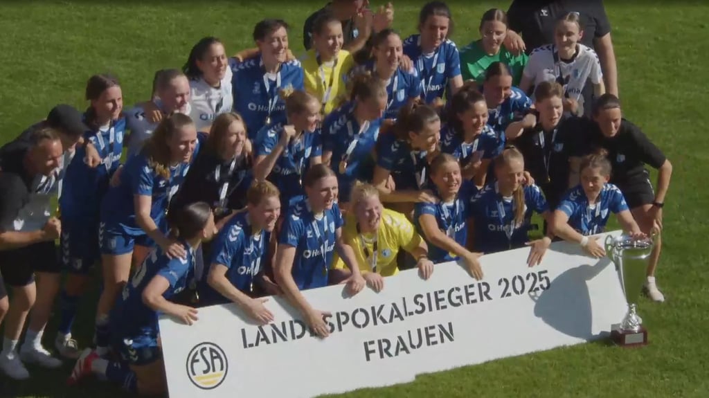 Die Frauenmannschaft des 1. FC Magdeburg hat das FSA-Pokalfinale gegen den Halleschen FC gewonnen.