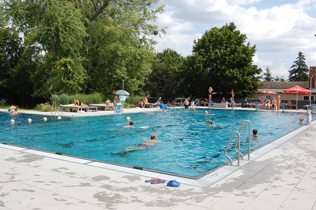 Auf viele Gäste hofft Lützen ab dem 15. Mai wieder in seinem Sommerbad in der Merseburger Straße.