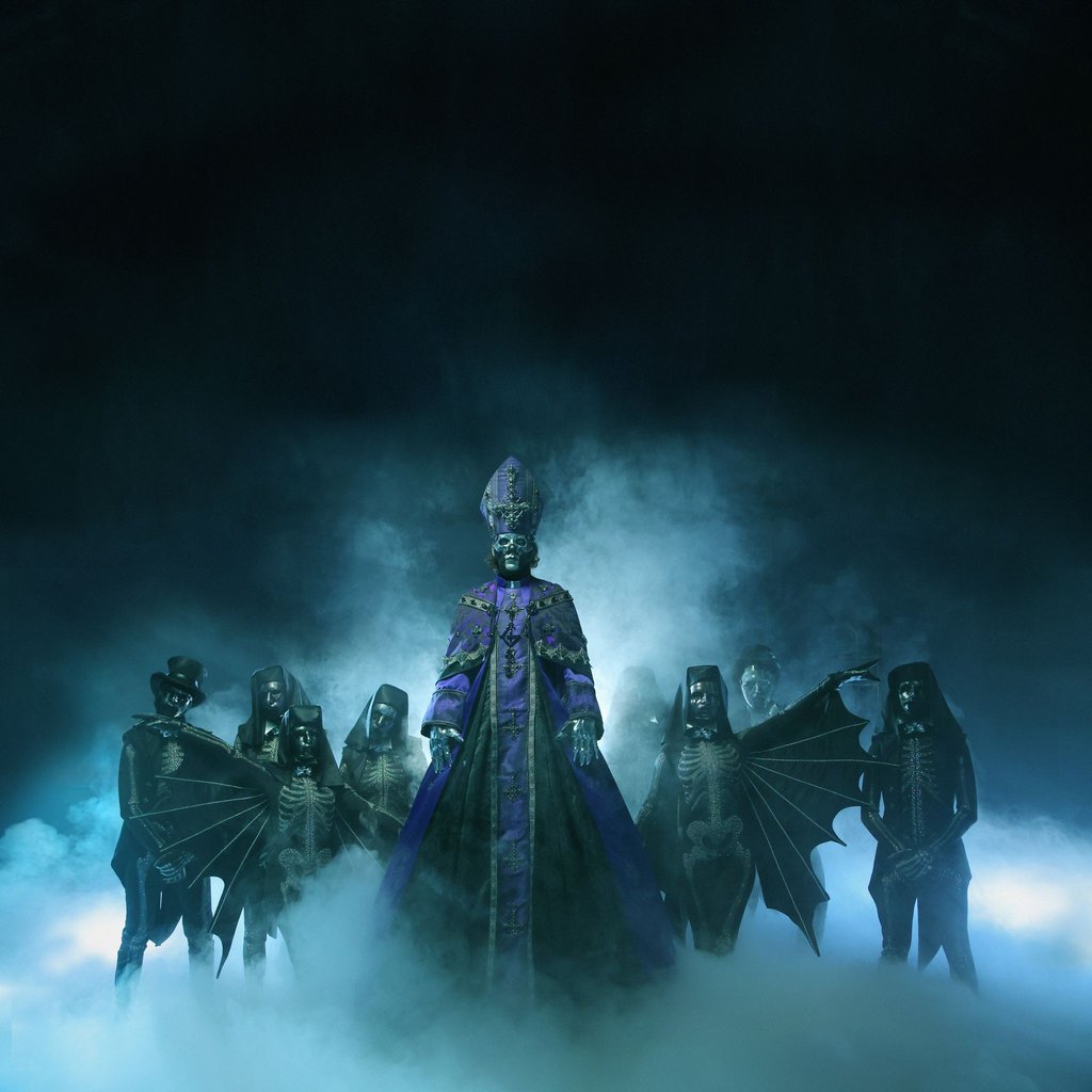 Die schwedische Hardrock-Band Ghost, deren aufwendige Shows auch eine Satire auf die Kirche sind, ist mit ihrem sechsten Album unter anderem in Deutschland erfolgreich.