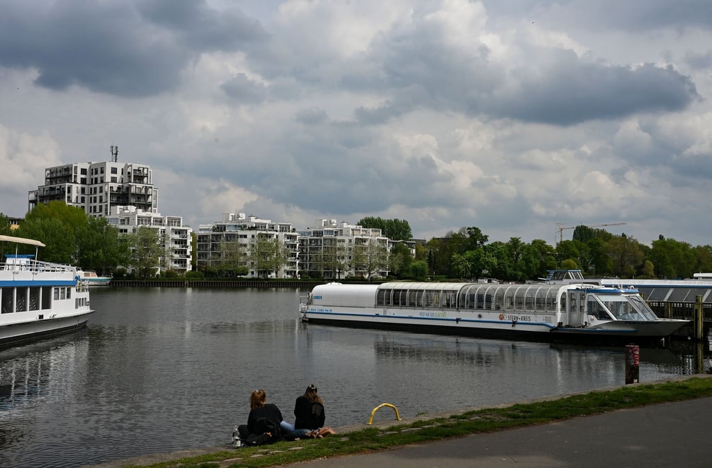 In Berlin und Brandenburg soll es am Abend Gewittern. (Archivbild)