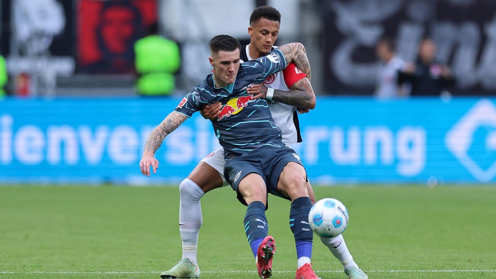 Gegen Bayern zuletzt treffsicher: Benjamin Sesko (vorne).