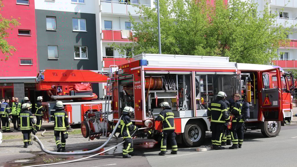 Auf einem Bakon in Stendal-Stadtsee an der Dr. Kurt-Schumacher-Straße hat es am Freitag, 2. Mai, gebrannt.