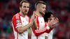 Harry Kane (l) und Eric Dier (r), der die Bayern am Saisonende verlässt. Die beiden Engländer sehnen sich nach dem ersten Titelgewinn in ihrer Profi-Karriere.