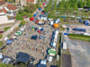 Der Bennecksche Hof war vom Luisenplatz bis zur Steinstraße die Festmeile für das diesjährige Kirschblütenfest. Mit einbezogen waren auch die Parkflächen (rechts oben) auf denen Händler ihre Stände aufgebaut hatten.