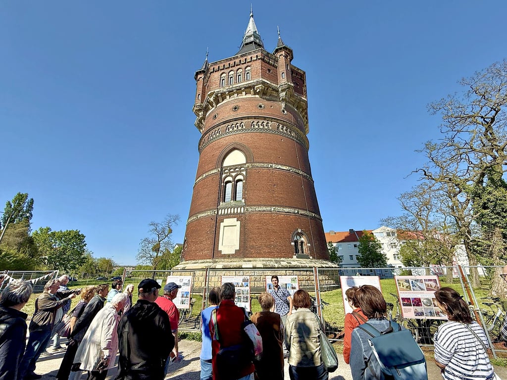 Knapp 19 Jahre hat es gedauert: In dieser Zeit wurde der Neue Wasserturm für 1,2 Millionen Euro und in elf Einzelaktionen rekonstruiert.