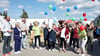Das Pflegeteam von Humanas ließ zur Eröffnung des Wohnparks Luftballons mit Wünschen steigen.