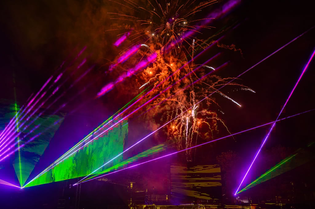 Die Feuerwerk- und Lasershow als Abschluss der Walpurgisnacht auf dem Hexentanzplatz.
