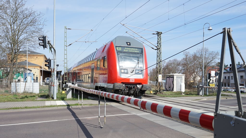 Diesen Bahnübergang in Wolmirstedt wird es in einigen Jahren nicht mehr geben.