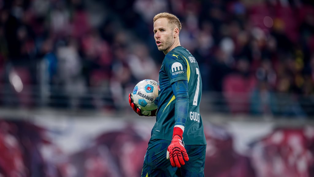 Schlussmann Peter Gulacsi im Spiel gegen den BVB.