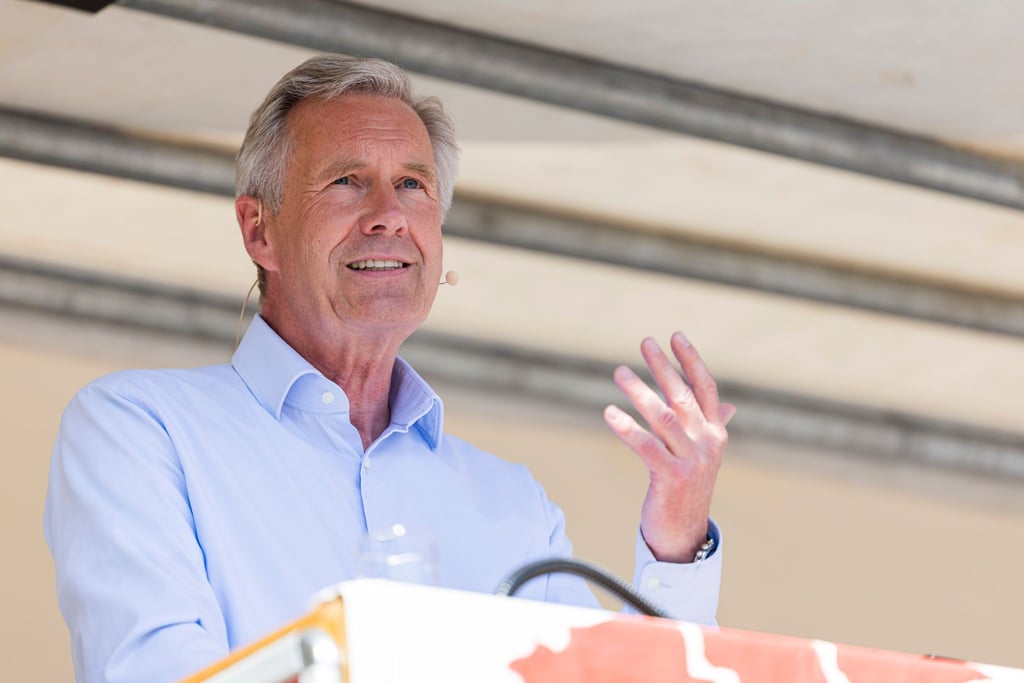 Ex-Bundespräsident Wulff ruft junge Leute zum Politikmachen auf.