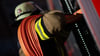 Zu einem größeren Gebäudebrand wurde die Feuerwehr im Landkreis Emsland gerufen. (Symbolbild)