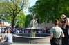 Güsten hat seine Attraktion wieder. Der Springbrunnen sprudelt zur Zufriedenheit aller in alter Frische.