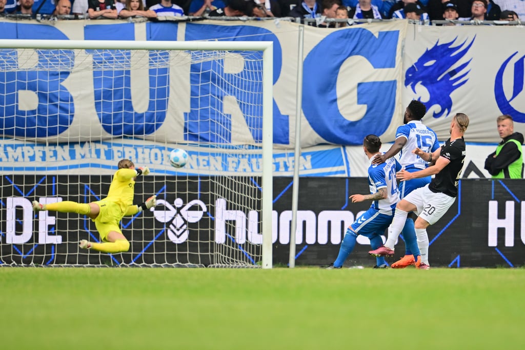 Mit dem frühen 0:1 für Preußen Münster durch Jorrit Hendrix nahm das Unheil seinen Lauf für den 1. FC Magdeburg.