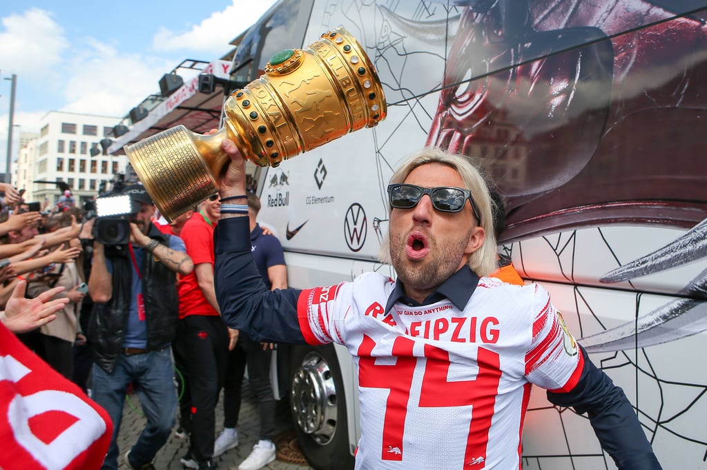 Kevin Kampl bei der Pokalfeier in Leipzig Sommer 2023