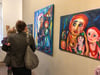 Blick in die Ausstellung "Lebenspalette" mit Arbeiten von Narine Zolyan im Galeriecafé "Haus Sonnenschein" in Gernrode.