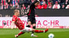 Der FSV Mainz 05 um Andreas Hanche-Olsen (l) und Eintracht Frankfurt um Hugo Ekitiké (r) lieferten sich ein hitziges Derby
