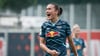 Lara Marti ärgert sich nach einer vergebenen Chance gegen Bayer Leverkusen.