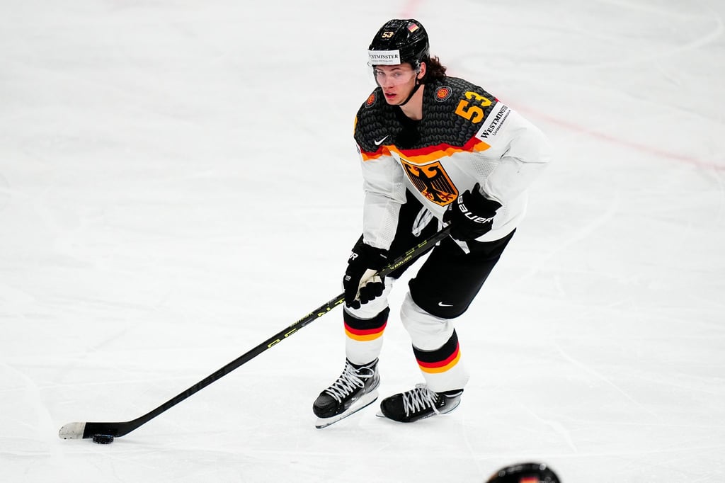 NHL-Verteidiger Moritz Seider führt deutsches WM-Team an.