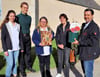 Die Groß Rosenburger Initiatoren Karin Keller (2.v.r) und Seluan Al-Chakmakchi (r.) mit den  Rosenzüchtern aus dem österreichischen Rosenburg. 