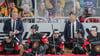 Noch hat Bundestrainer Harold Kreis (re.) Arbeit vor sich.