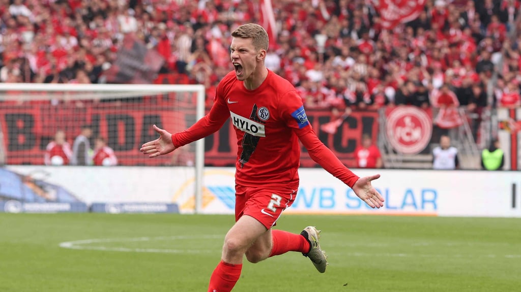 Die SV Elversberg stürmte mit einem Auswärtssieg beim 1. FC Nürnberg auf Rang drei der 2. Bundesliga und hat nach 32 Spieltagen zwei Punkte Vorsprung auf den 1. FC Magdeburg..