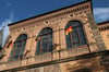 Sollen wie hier das Rathaus Calbe auch Dienstgebäude im Saalekreis eine Dauerbeflaggung bekommen? Die Fraktion Die Linke im Kreistag lehnt das ab.