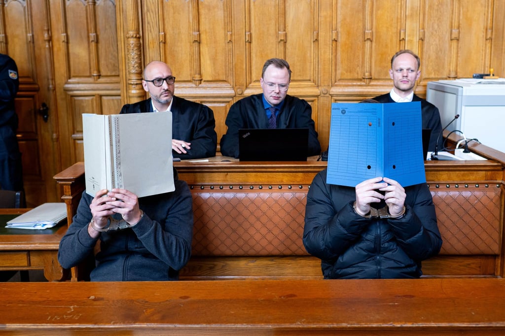 Zum Prozessauftakt wurde die Schwester des Opfers als Zeugin angehört