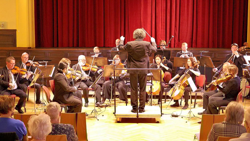 Die Mitteldeutsche Kammerphilharmonie gastiert mit einem Filmmusik-Programm im Ascherslebener Bestehornhaus. 